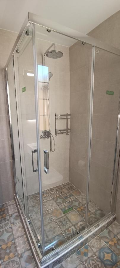 Artemis Plaza Suites Thessaloniki Exterior photo